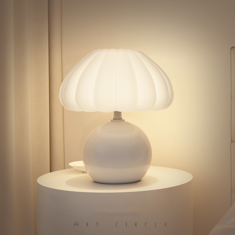 Mushroom Table Lamp - Lampu meja samping tempat tidur gaya